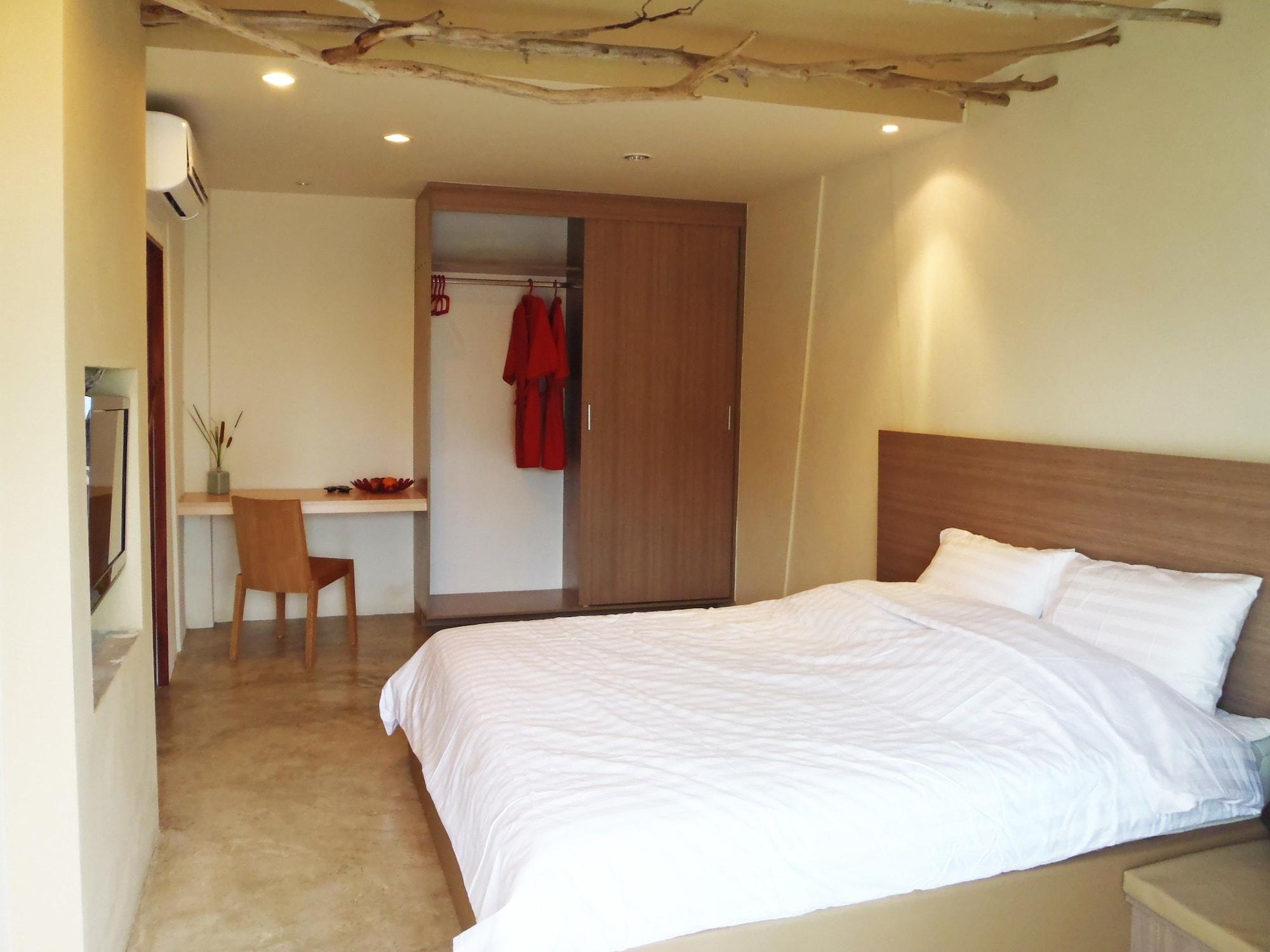 Hotel Red Z The Ocean Puk Tian Esterno foto